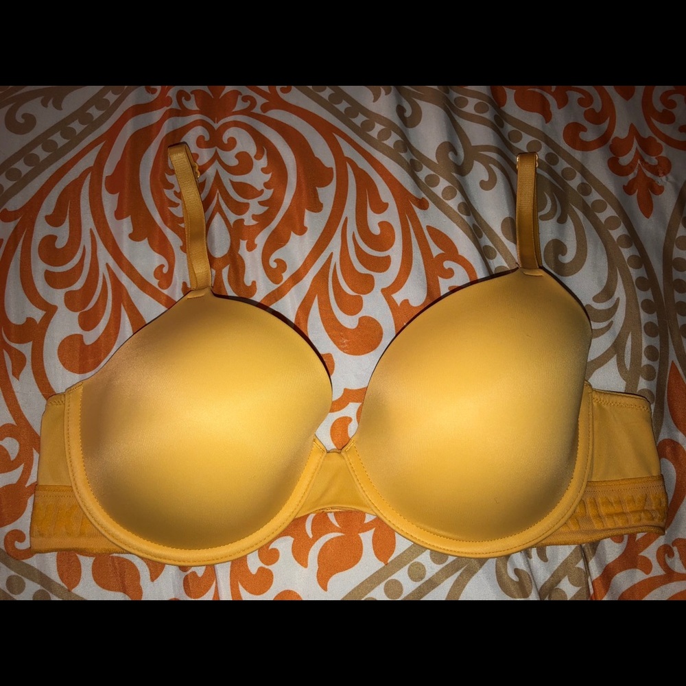 Pink T-Shirt Bra. BRAND NEW!